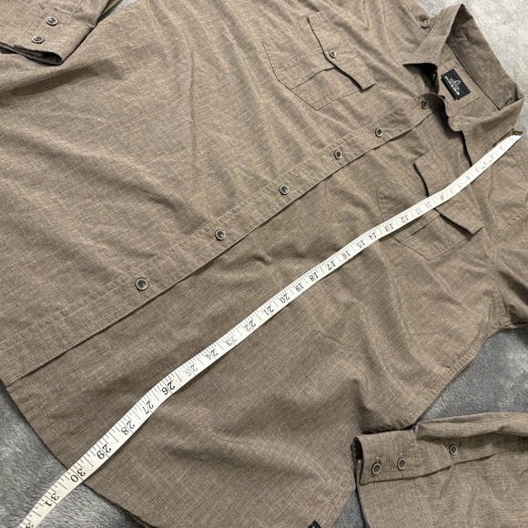 prAna Men's Long Sleeve Button-Up Size L Brown Plaid Lightweight Shirt Fishing - Picture 6 of 9